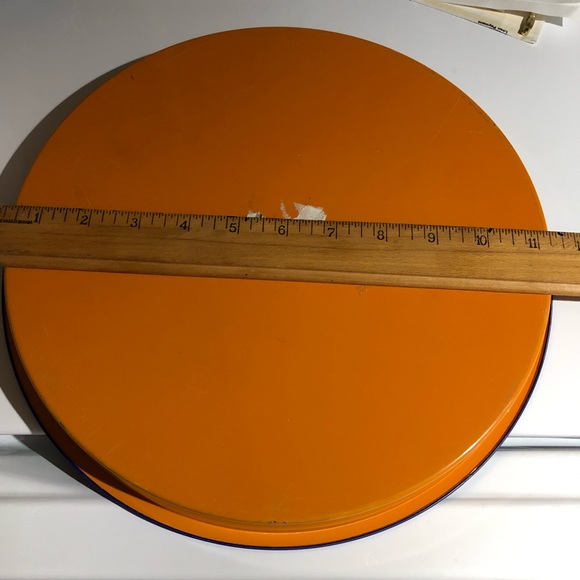 Retro 11” metal tray orange - Picture 2 of 2